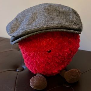 Gymboree, boys size small (4-6) gray cap.